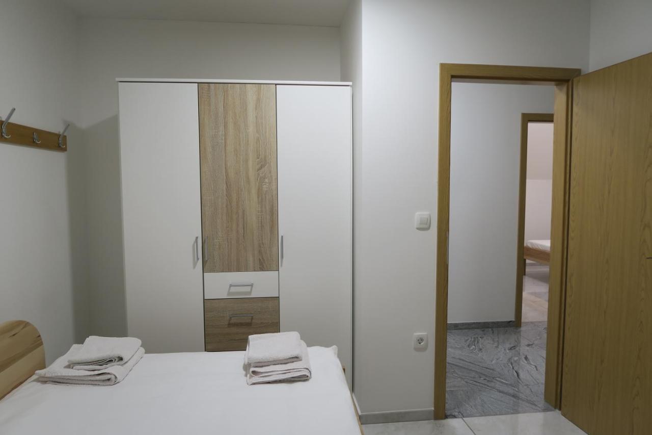 Rooms For Rent In Любляна Екстериор снимка